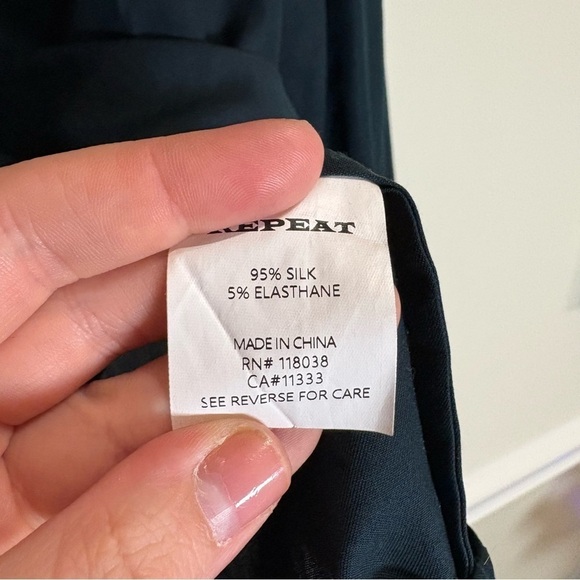 Repeat Cashmere Washable Silk Gathered Detail Long Sleeve Blouse Deep Evergreen - Picture 4 of 6